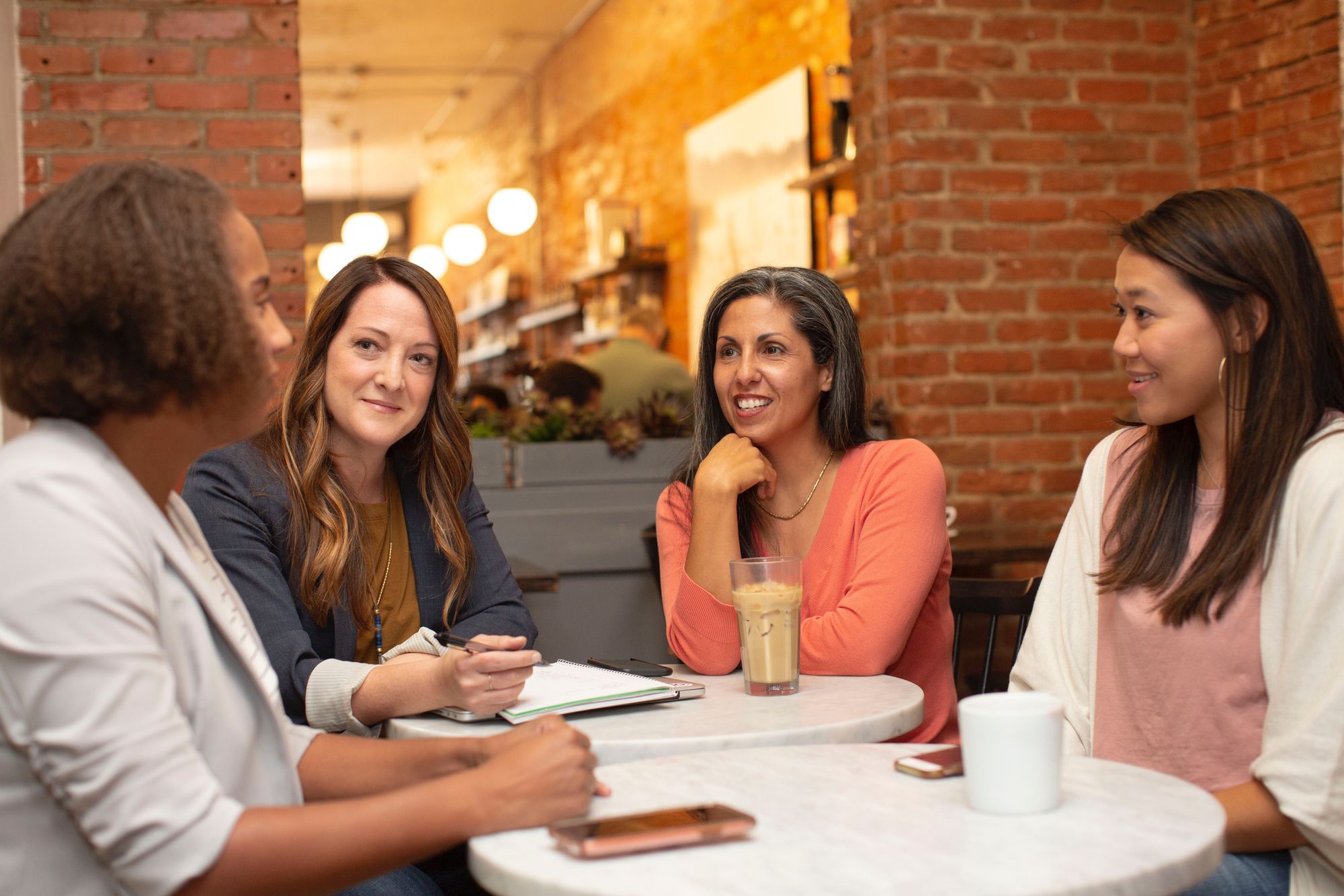 Blog Bwritr : Commencer à combler le fossé entre les hommes et les femmes